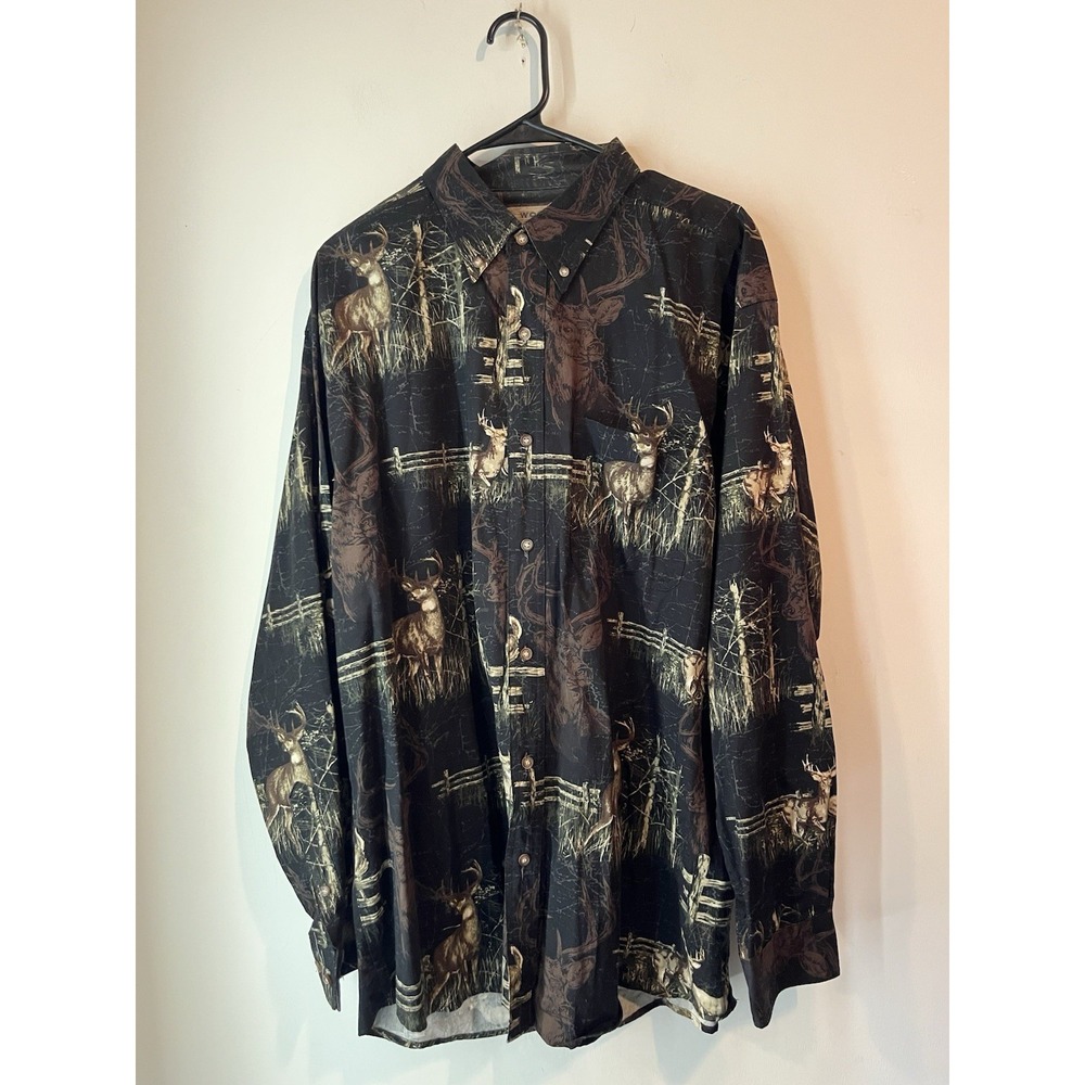 Woods & Water Deer Hunter All Over Print Button‎ Down Long Sleeve Size Large